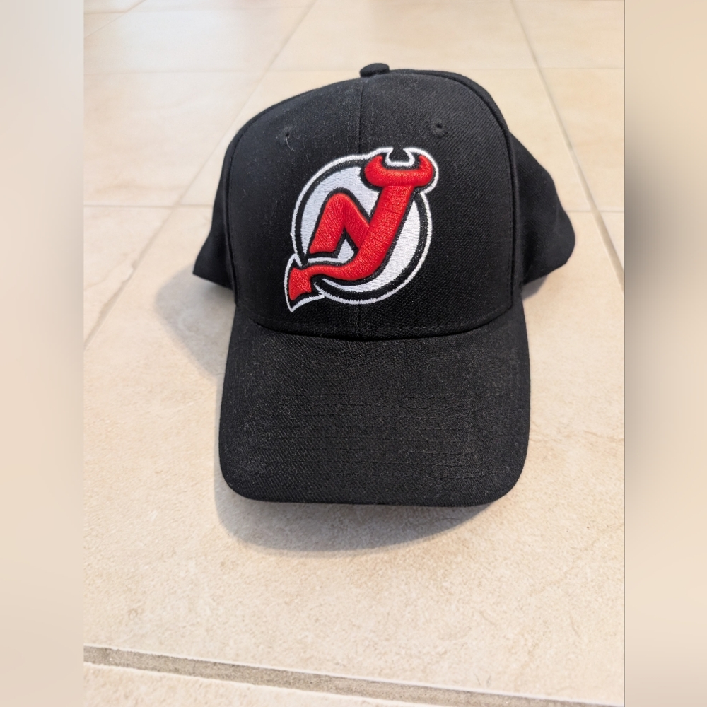 NJ Devils Adidas adjustable hat